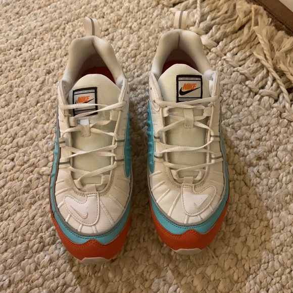 Like new Nike air max sneakers - Picture 4 of 5